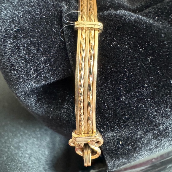 Vintage Inspired Gold Wire Wrapped Bracelet with Opalescent Center Stone - Picture 10 of 12